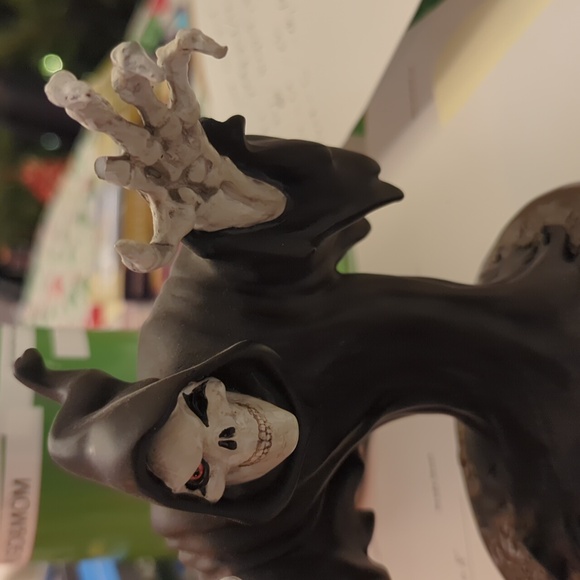 SPIRIT HALLOWEEN Jack the Reaper statue in box - Picture 5 of 7